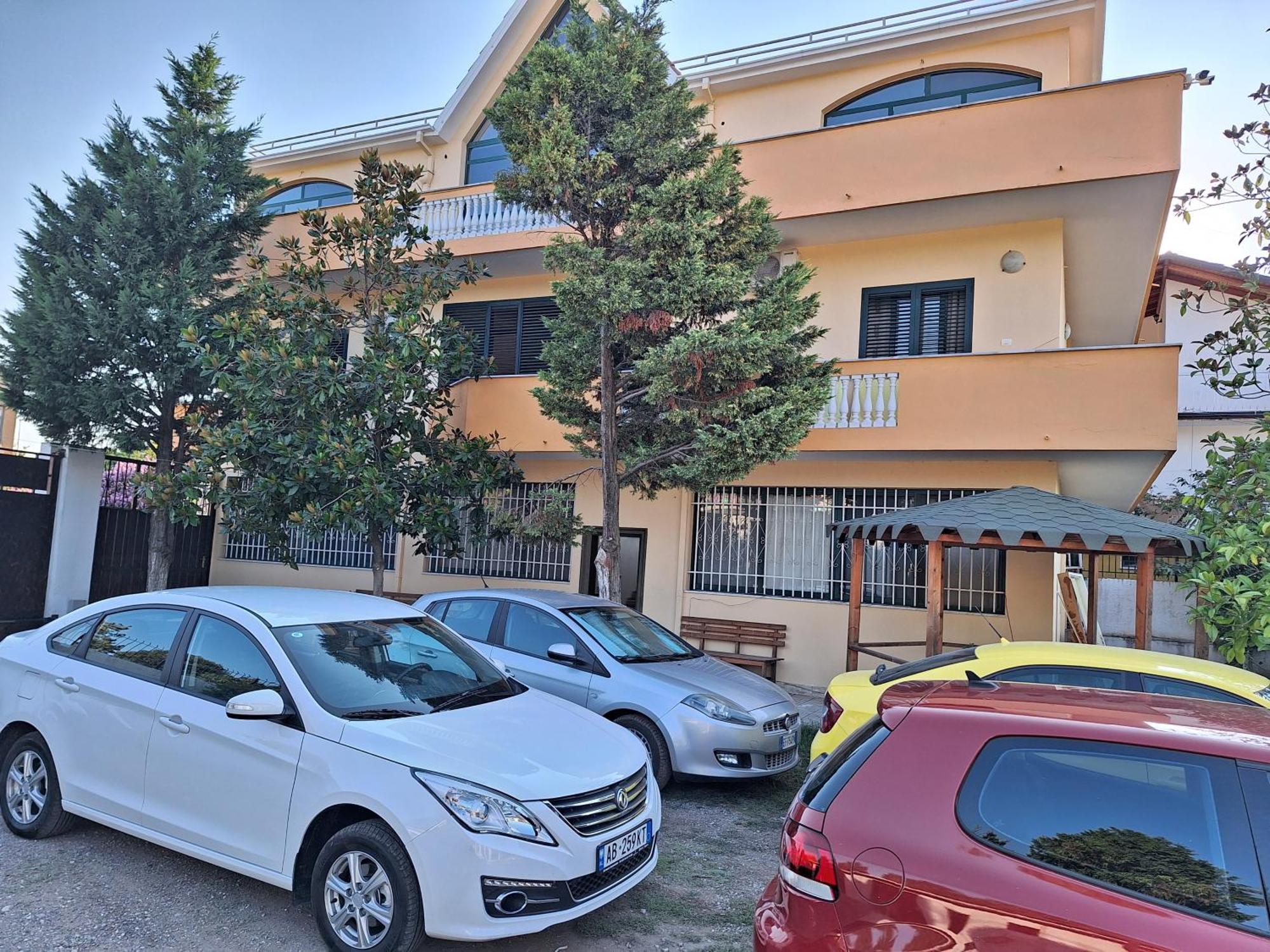 Sunrise Guest House Shkodër Exterior foto
